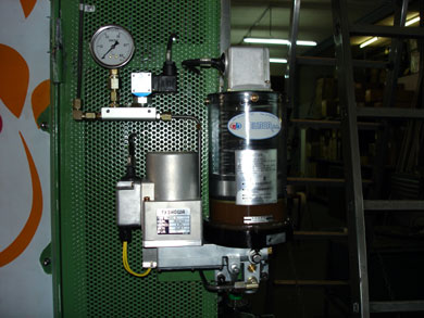 Motobomba per greix Showa tipus GPMW per a sistema de lubricació centralitzada de línia simple